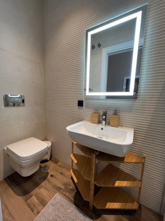 Deluxe Twobedroom Apartment Seville Downtown Bagian luar foto