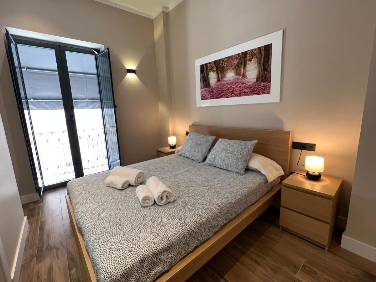 Deluxe Twobedroom Apartment Seville Downtown Bagian luar foto