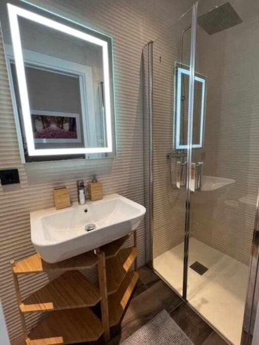 Deluxe Twobedroom Apartment Seville Downtown Bagian luar foto