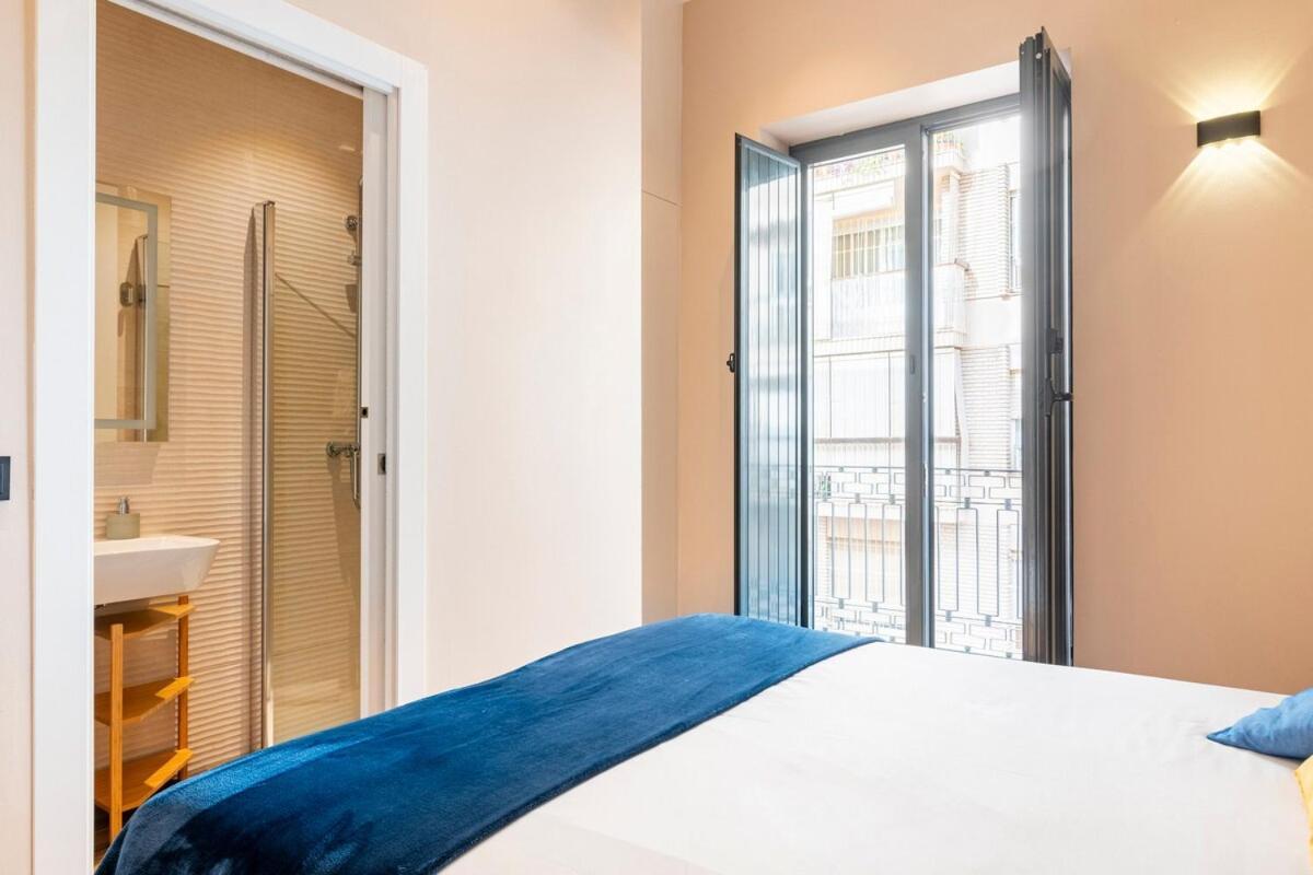 Deluxe Twobedroom Apartment Seville Downtown Bagian luar foto