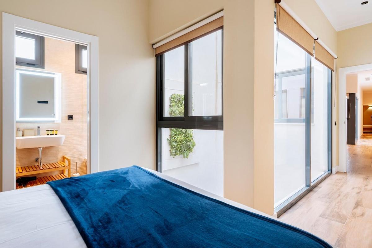 Deluxe Twobedroom Apartment Seville Downtown Bagian luar foto