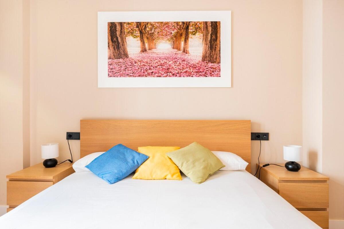 Deluxe Twobedroom Apartment Seville Downtown Bagian luar foto
