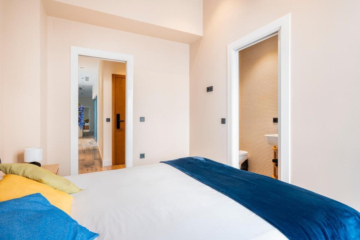 Deluxe Twobedroom Apartment Seville Downtown Bagian luar foto