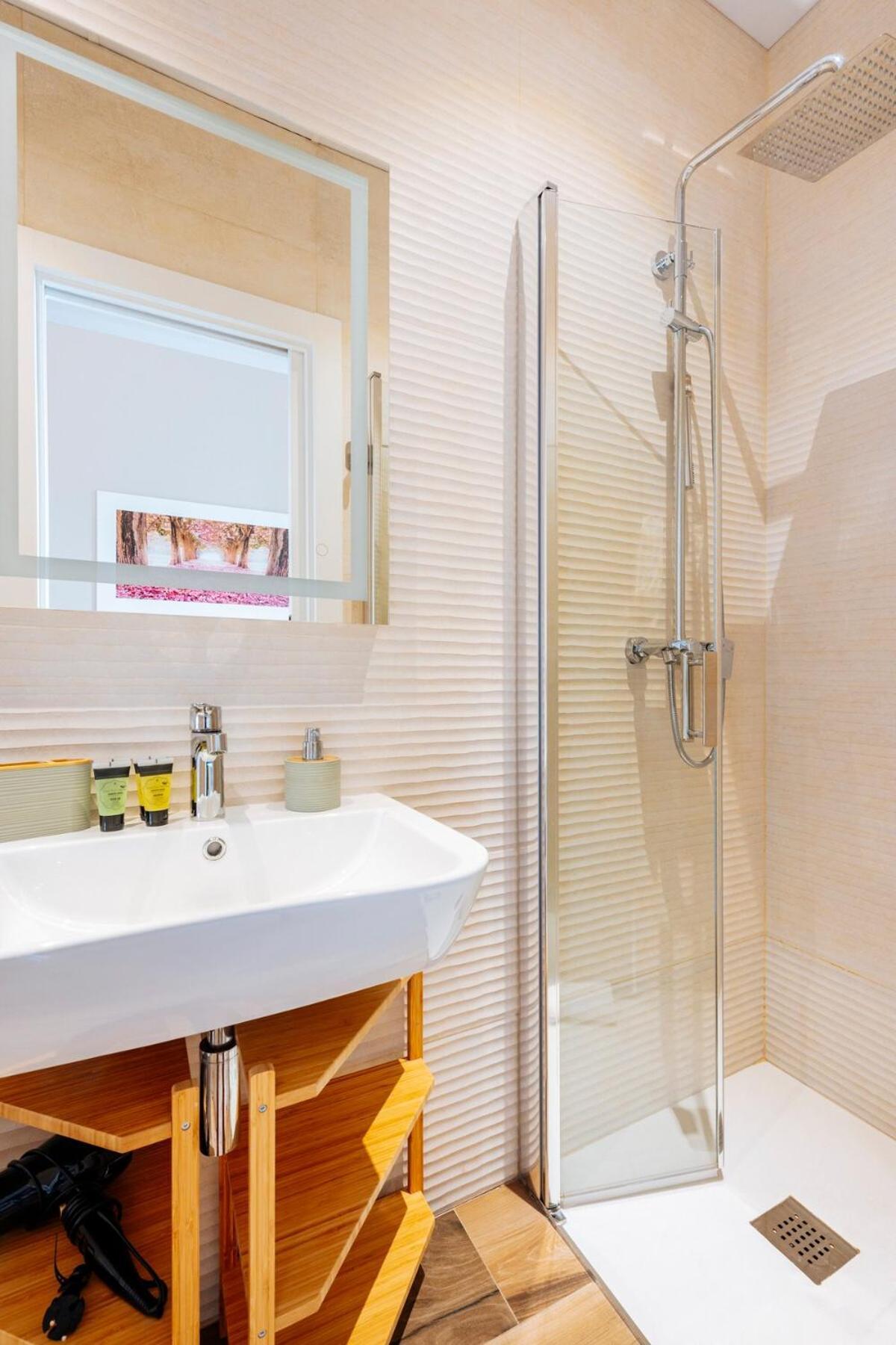 Deluxe Twobedroom Apartment Seville Downtown Bagian luar foto