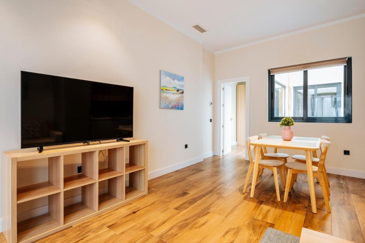 Deluxe Twobedroom Apartment Seville Downtown Bagian luar foto